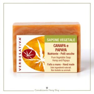 Nutri intensamente la pelle secca con il Sapone Verdesativa Canapa e Papaya. Formula rigenerante con Rosa, Vaniglia e Curcuma. Artigianale, Bio e 100% naturale.